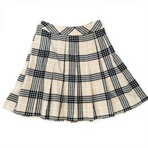 New H&M Divided Tan Plaid Pleated Mini Skirt Size 0 Preppy Dark Academia Tartan
